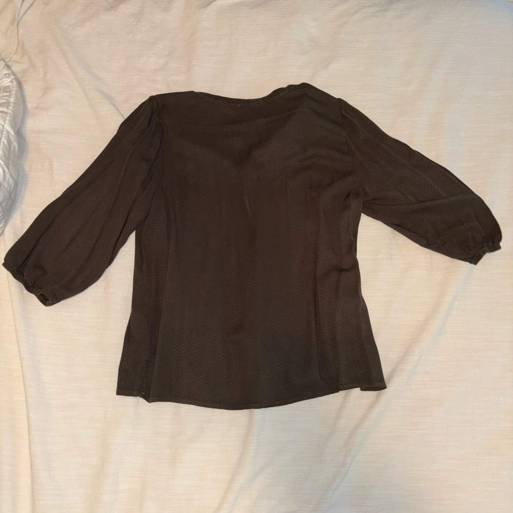 Classic Dark Green Puff-Sleeve Blouse